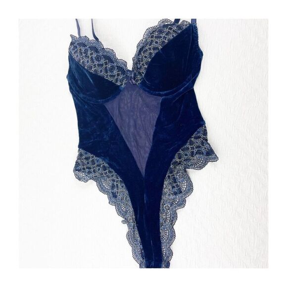 Vintage Victorias Secret Velvet lace one piece bodysuit royal blue deep v snap c - Picture 4 of 16